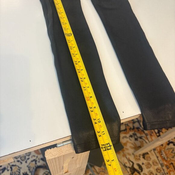 WOMEN'S SPANX FAUX LEATHER LEGGINGS - SIZE M - Picture 8 of 9